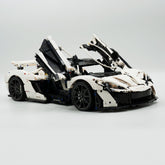 1: 8 The Ultimate McLaren P1 | White Custom Edition(3893 PCS)